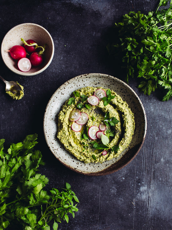 ChicP spinach and parsley hummus